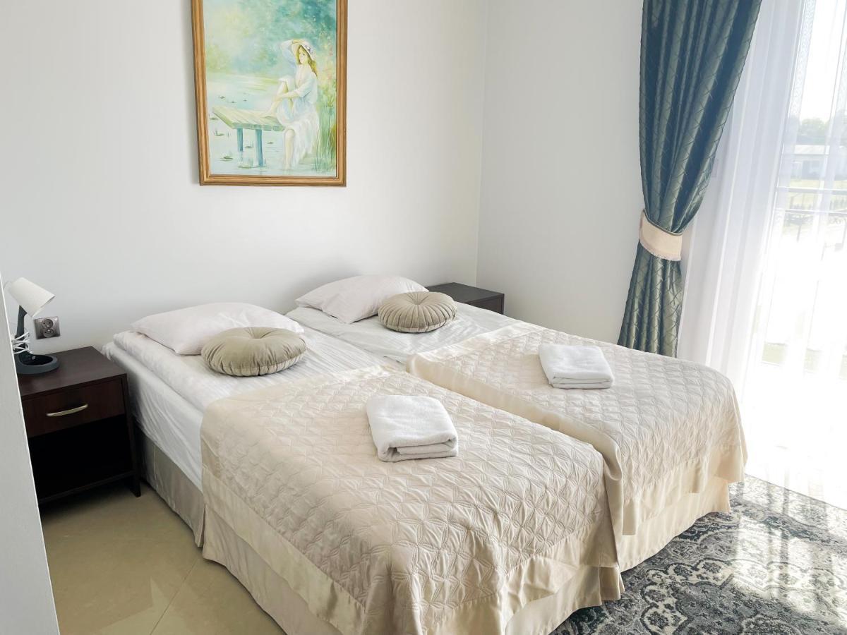 Osrodek Wczasowy Rewa Hotel Bagian luar foto